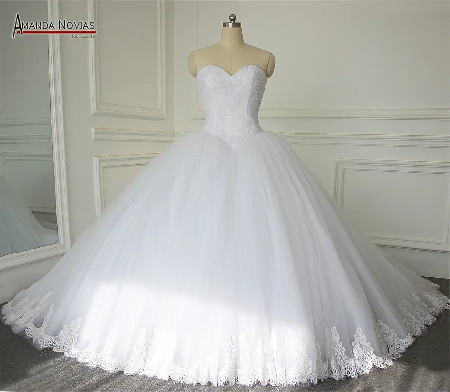 

Hot Sale Luxury Long Cathedral Royal Train Wedding Dresses 2019
