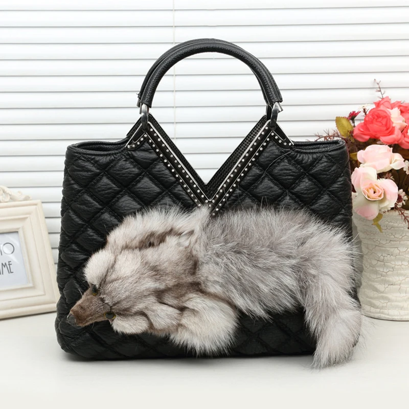thick chain crossbody bag