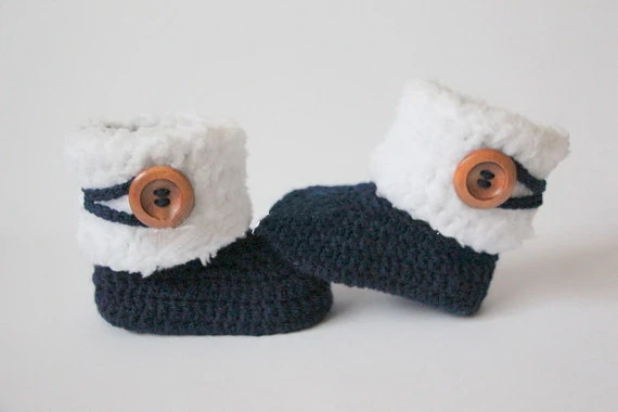 sapatinho de menina de croche