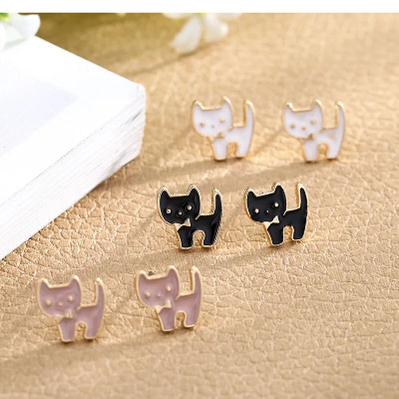 

Stud Earrings Cute Cat Oil Drip Fashion Jewelry Accessories Sweet Girl Wedding Party Gifts 2019 Trendy