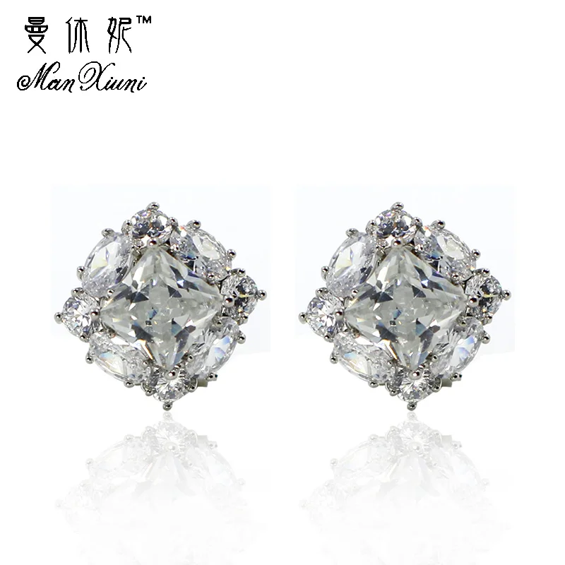 

Manxiuni Luxury Female White Round Stud Earring Fashion 925 Sterling Silver Filled Double Earrings For Women Gifts
