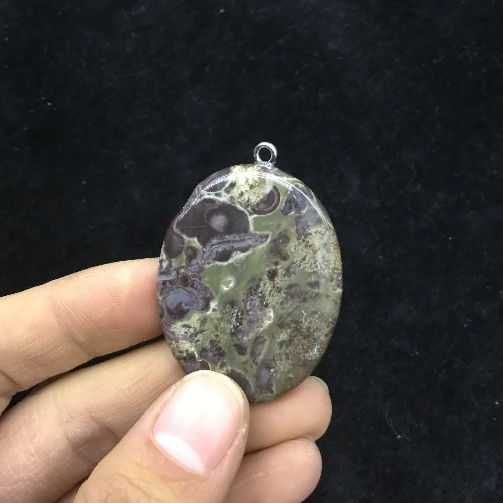 

Natural mineral oval pendant Rock crystal water-drop shape for pendant