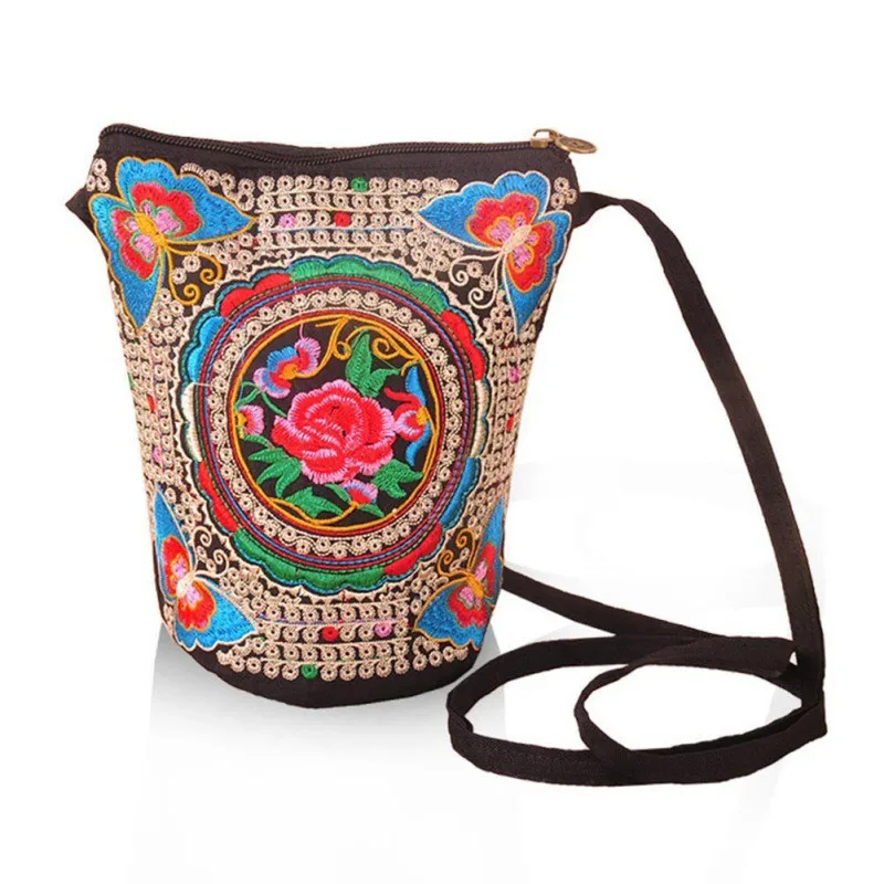 

2019 Vintage Boho Style Ethnic Embroidered Shoulder Bags Small Zippers Portable National Handbags For Female