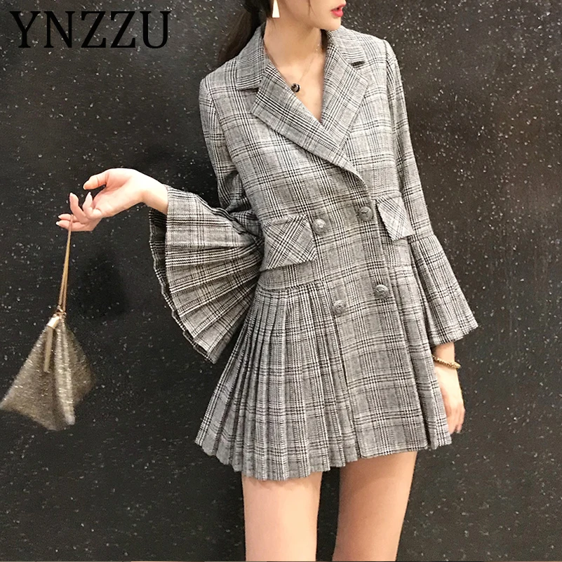 

YNZZU Vintage Plaid Pleated Blazer Women 2019 Autumn Korean Mid-Long Flare Sleeve Elegant Female Jacket blazer feminino A1049