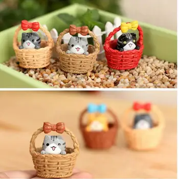 

2018 New 1PC Christmas Gift Mini Cheese cat miniature figurines toys cute lovely Model Kids Toys japanese anime children
