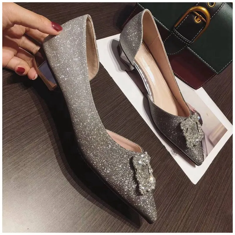 Женская шикарная обувь на плоской подошве; брендовая Пряжка со стразами; балетки с острым носком на низком каблуке; zapatos mujer; женская свадебная обувь с кристаллами - Цвет: Grey
