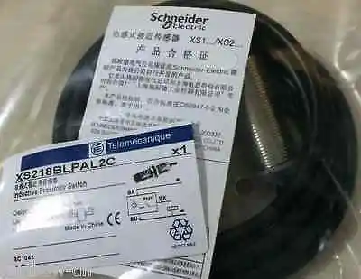 

DHL/EMS 2 PCS XS218BLPAL2C New for Sch-neider free shipping -D1