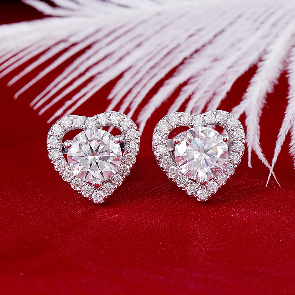 Heart shaped moissanite stud earrings gold (4)