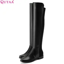 QUTAA/ г. Женская обувь сапоги до колена на платформе универсальные модные пикантные однотонные женские ботинки из Pu искусственной кожи и лайкры на низком каблуке, черного цвета размеры 34-43