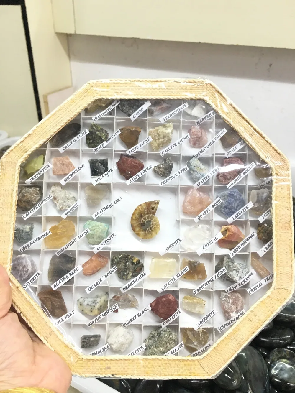 

Natural crystal small original rock specimens