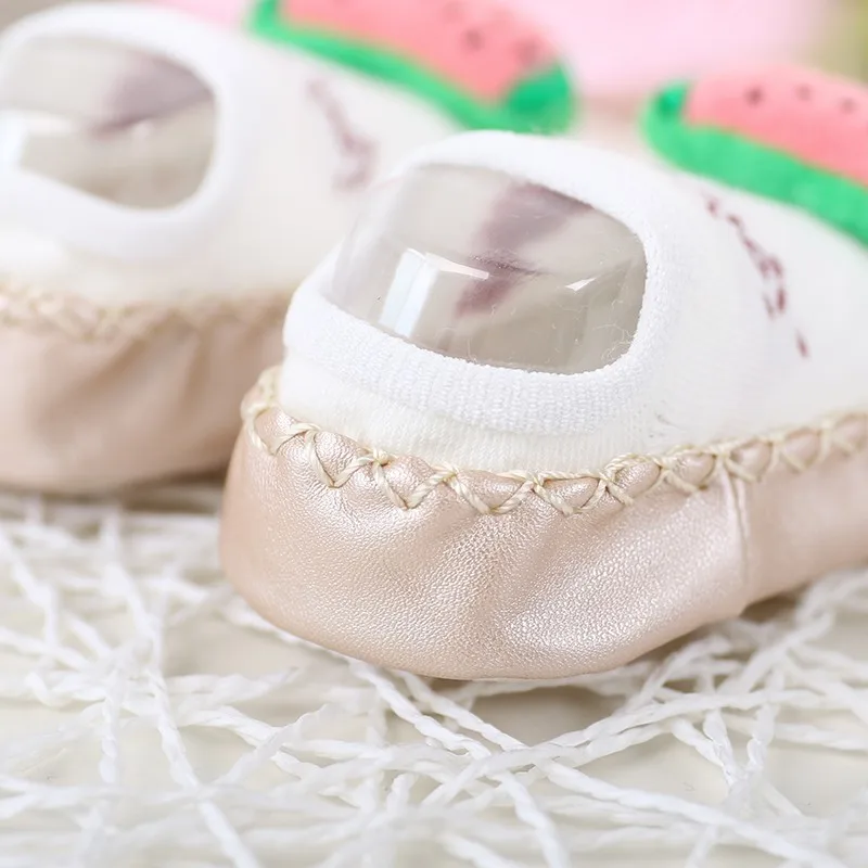 Детская обувь; носки для новорожденных мальчиков и девочек; стильные Нескользящие мягкие хлопковые Мокасины из искусственной кожи с изображением арбуза, клубники, груши