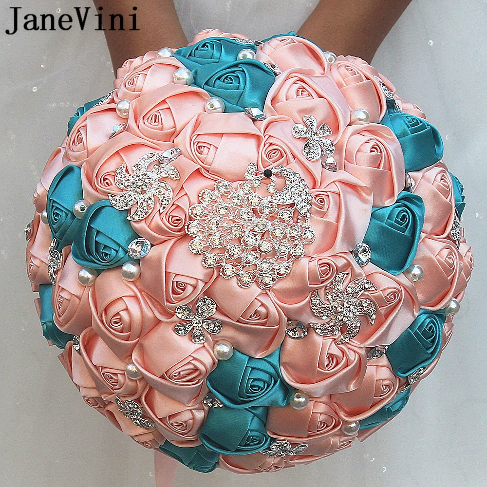 janevini-–-bouquets-de-mariage-roses-en-satin-roses-de-luxe-cristal-perle-strass-artificiel-tenue-florale