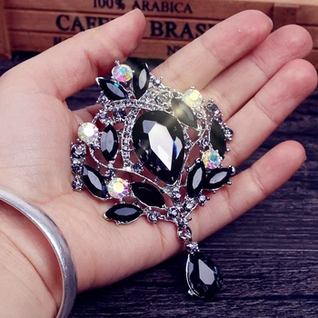 

free shipping NEW fashion 2017 Luxury Headdress multi colored men's MALE crystal Poirot buckle collar business wedding bow tie