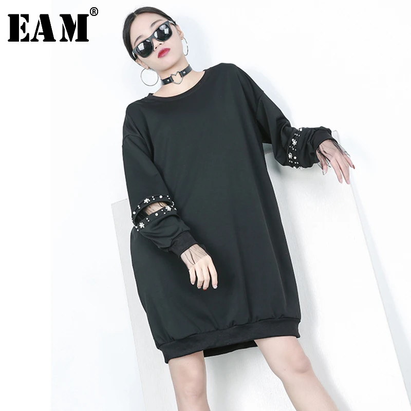 

[EAM] 2019 New Autumn Winter Round Neck Long Sleeve Black Nailed Hollow Out Lace Big Size T-shirt Women Fashion Tide JQ627