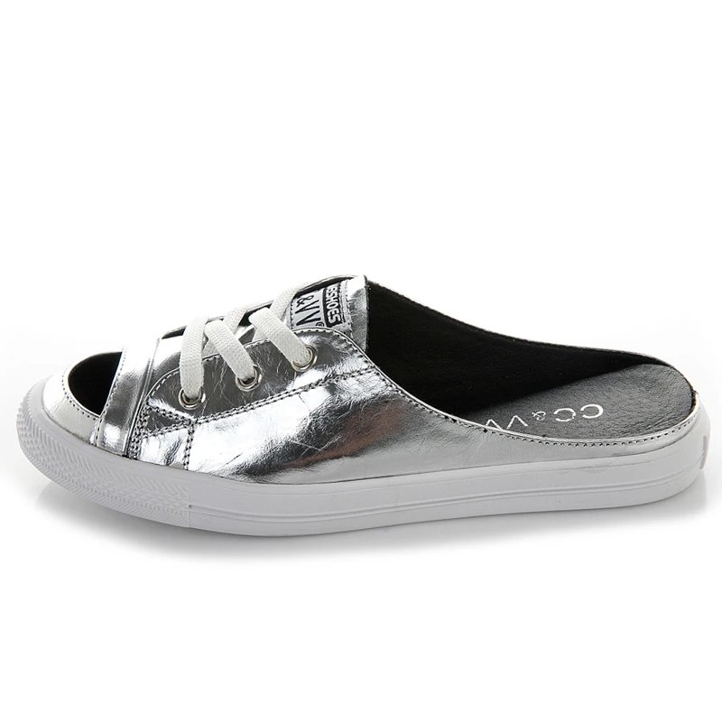 

Women's shoes 2019 summer new silver sandals leather flat bottom fashion wear wild fish mouth casual slippers