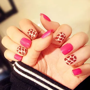 

Rose Red Full Cover Nail Art Tips With Glue Ladies DIY Fashion Short Design False Nails Girls Cute Leopard Pattern Fake Nails
