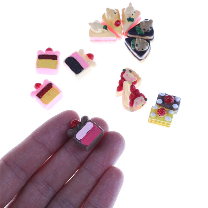 

5pcs Simulation Mini Cake Dollhouse Miniature Food Scene Model DIY Doll House Accessories Resin Cake Model