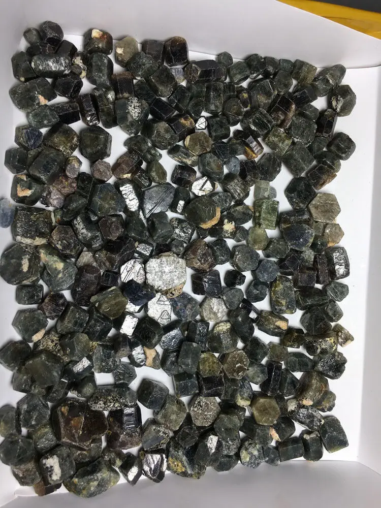 

515g NATURAL ROUGH BLUE corundum CRYSTAL STONE MINERAL Specimen stones crystal