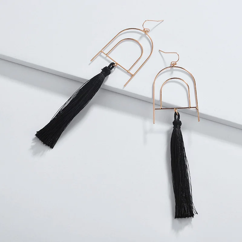 

2019 Hot Modern Geometric Arch Gold Tassel Long Black Fringe Earrings for Women Fashion Statement Earrings Valentine's Day Gift