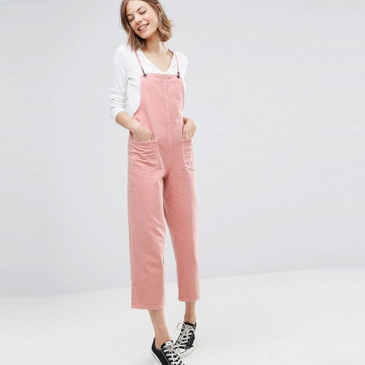 

2019 Spring and Summer Women's Simple Fashion Zipper Decoration Seven Points Street Style Solid Color Strap Trousers