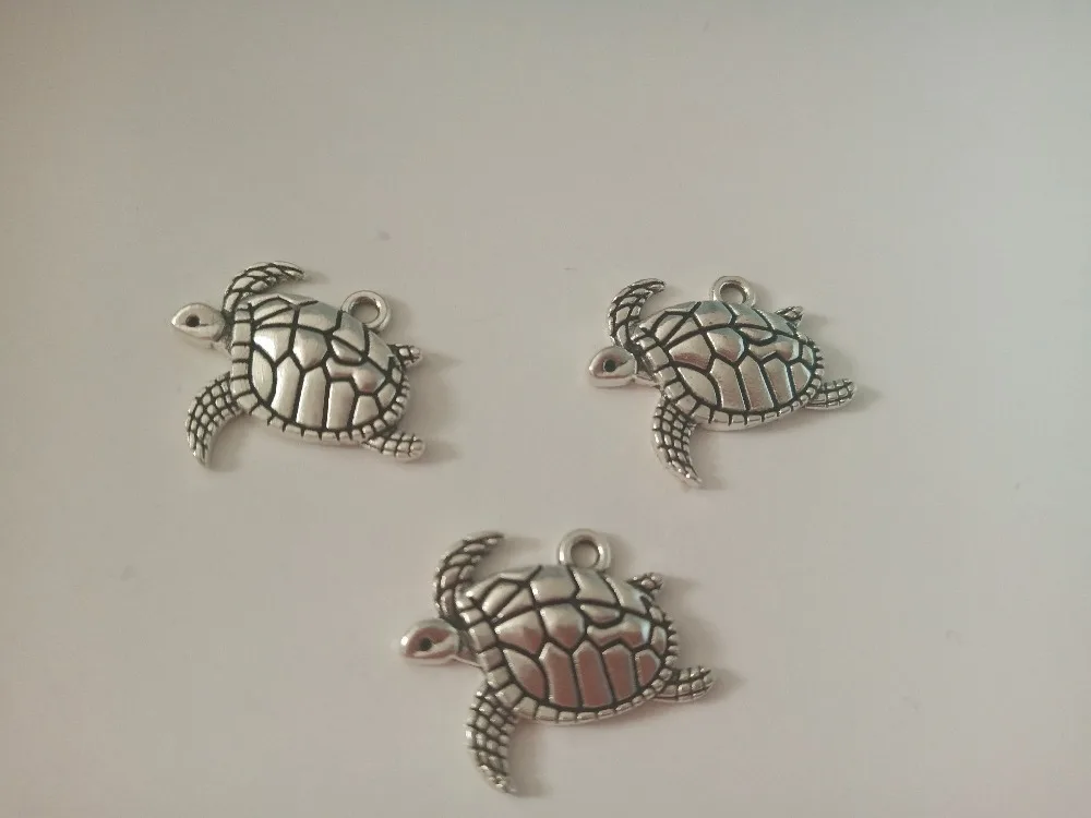 

1Pack Wholesale Jewelry Pendant Antique Style Silver Sea Turtle Charm Pendant Jewelry Finding Necklace Accessories tortoise DIY