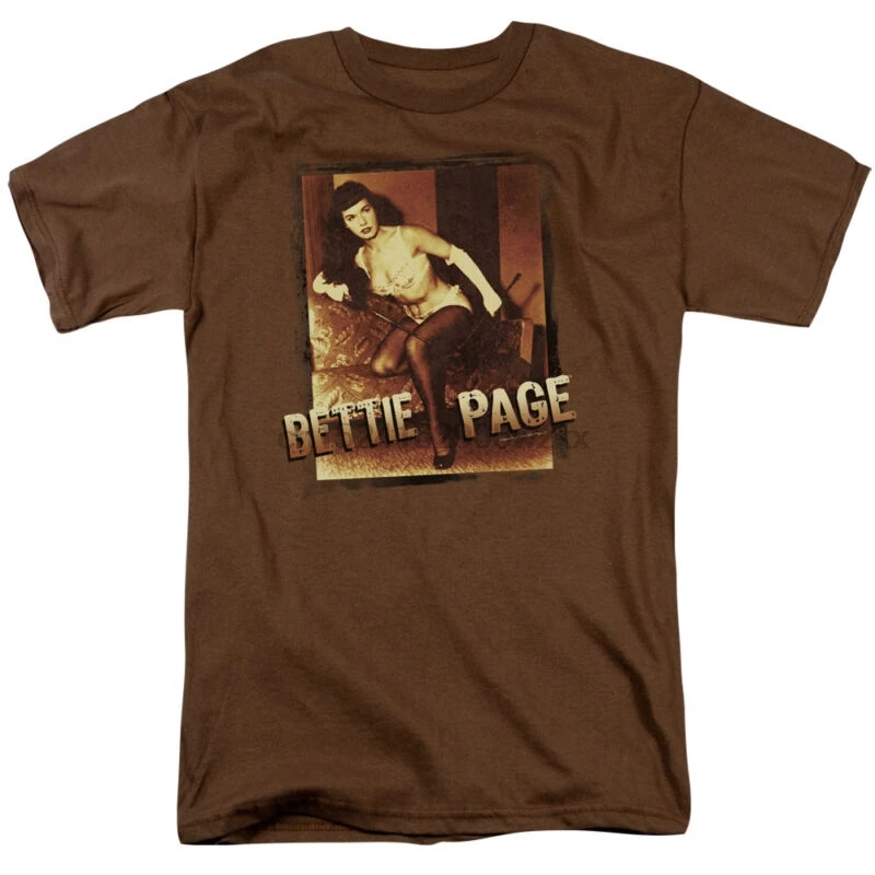Bettie Page OVER EXPOSED Лицензированная взрослая футболка всех размеров | Мужская одежда