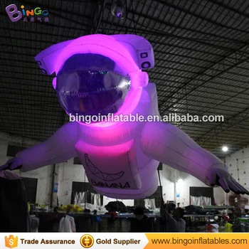 

Free Shipping 2.5M high inflatable astronaut model custom made blow up spaceman pilot for decoration for inflatable toys