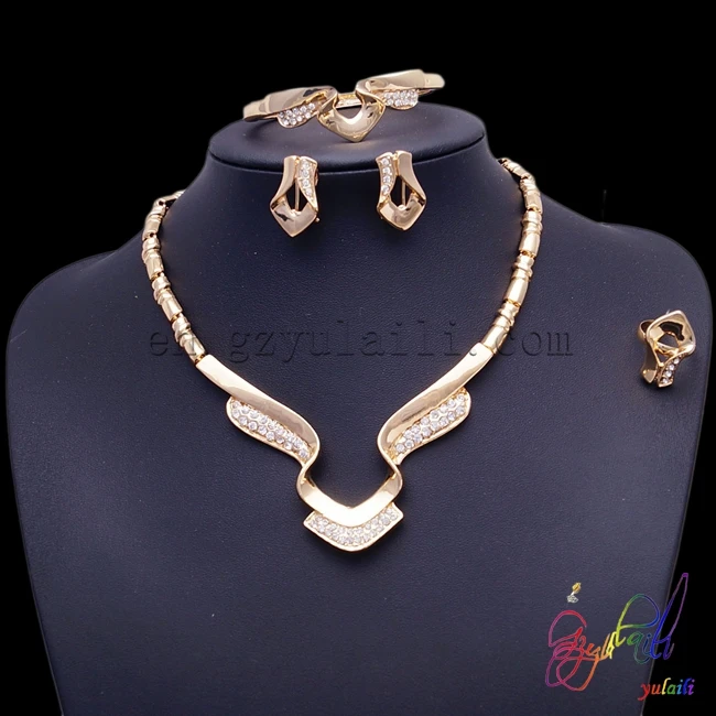 

2016 American new arrival stylish slight wave rhinestone jewellery sets women fashionable gold and silver plated jewellery sets