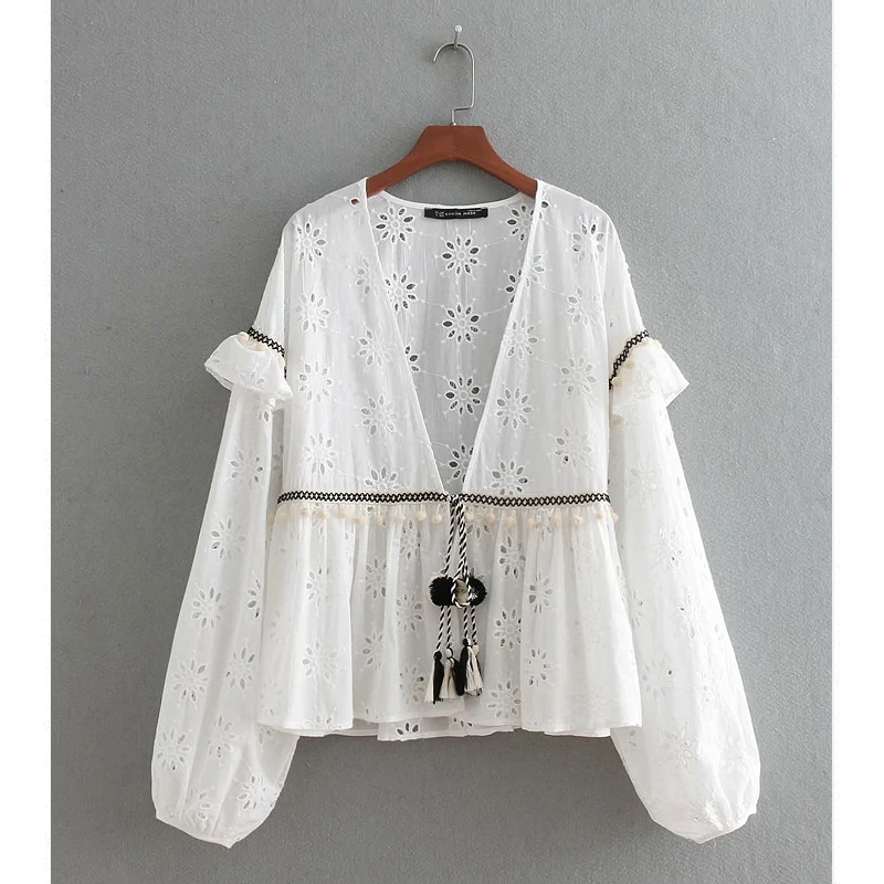 

2018 women vintage hollow out embroidery kimono casual blouse ladies chic shirts pleated ruffles femininas blusas tops LS2411
