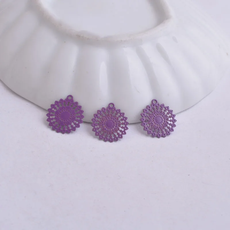 100 шт AC2572 цветная филигранная круглая подвеска в форме солнца DIY filigrane pour bijoux 11 мм* 13 мм - Окраска металла: purple
