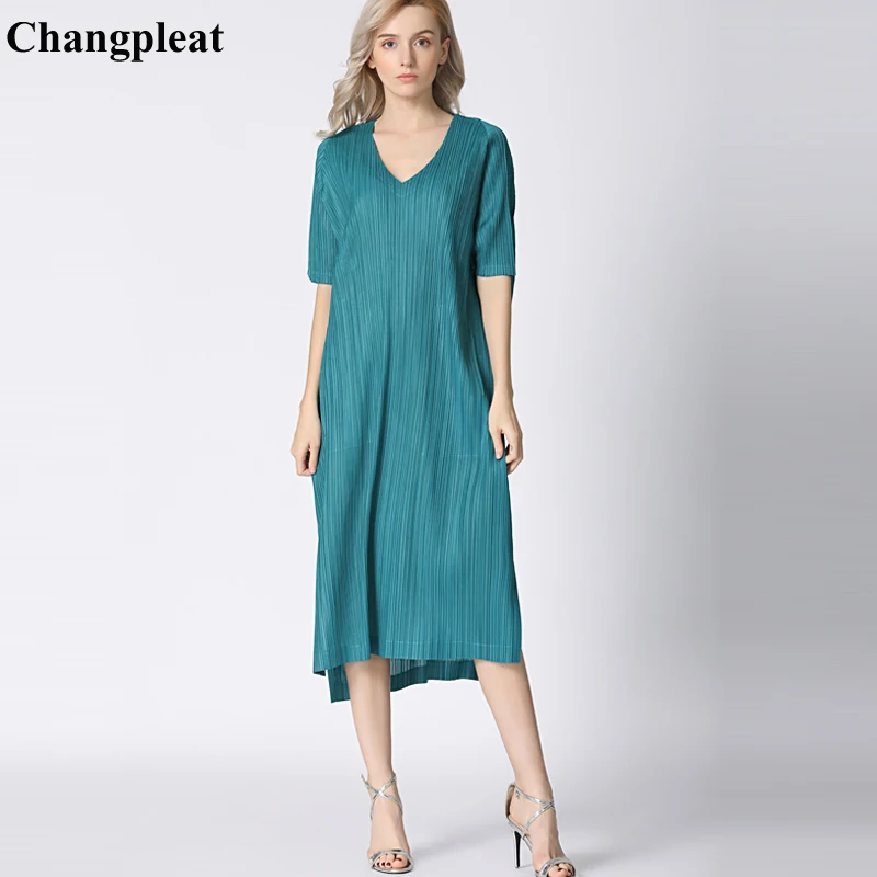 Фото Платье Changpleat женское Плиссированное с V-образным вырезом модный однотонный