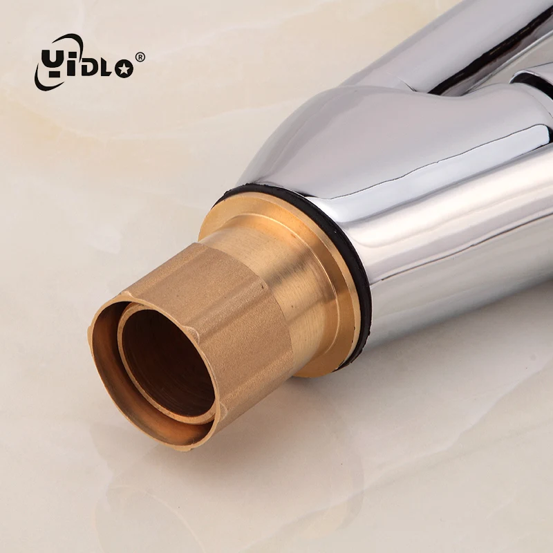 Kitchen Sink Faucet Ceramic Spool Integrated Single Hole Tap Rotary Brass Mixed Water Faucets For Washing Vegetables In Winter Kitchen Sink Faucet Ceramic Spool Integrated Single Hole Tap Rotary Brass Mixed Water Faucets For Washing Vegetables In Winter