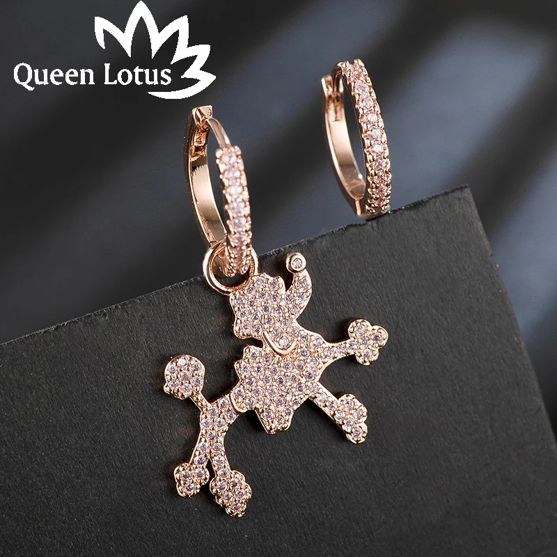 

Queen Lotus Korean Style Asymmetric Earrings for Women Rose Gold Crystal Dog Earrings Jewelry Cubic Zircon Hoop Earrings Circle