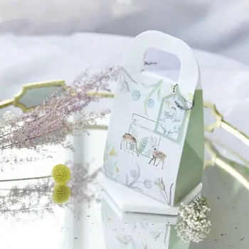 

60Pcs Romantic Deer Wedding Favors Gift Bags Chocolate Boxes Present Handbag Paper Bag Gift Box Candy Box 9.4x17.5x5.8cm