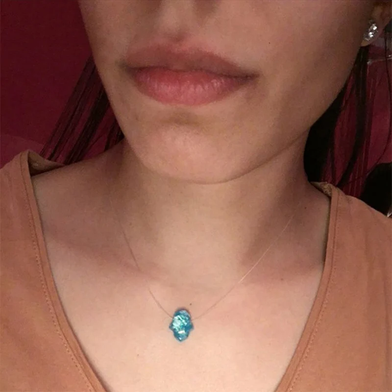 

2018 Fashion Blue White Opal Hamsa Necklace Hand Fatima Pendant Necklace Transparent Chain Choker Women Jewelry Collierl Gift