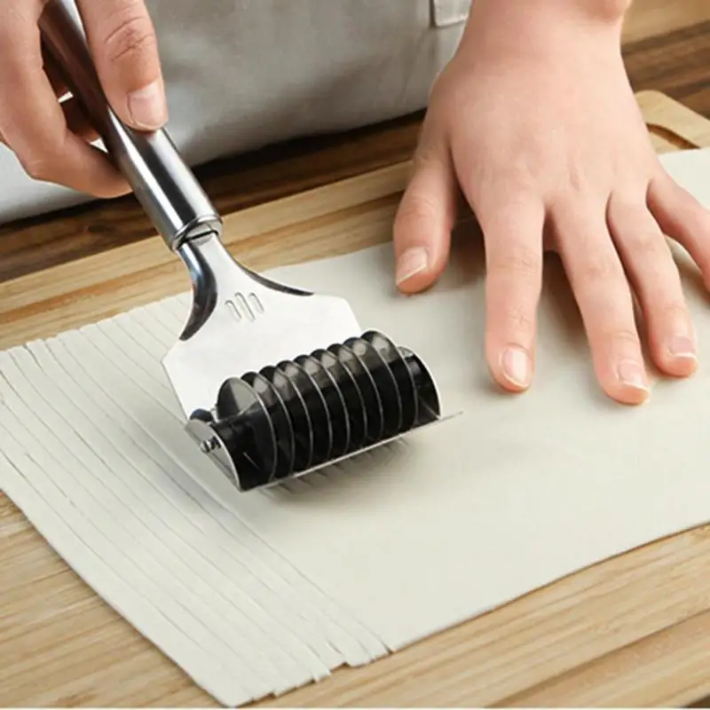 

Stainless Steel Noodle Maker Pasta Cutter Noodles Slicer Cutter Lattice Roller Dough Cutter Hanging Cutting Tools Kitchen Gadget