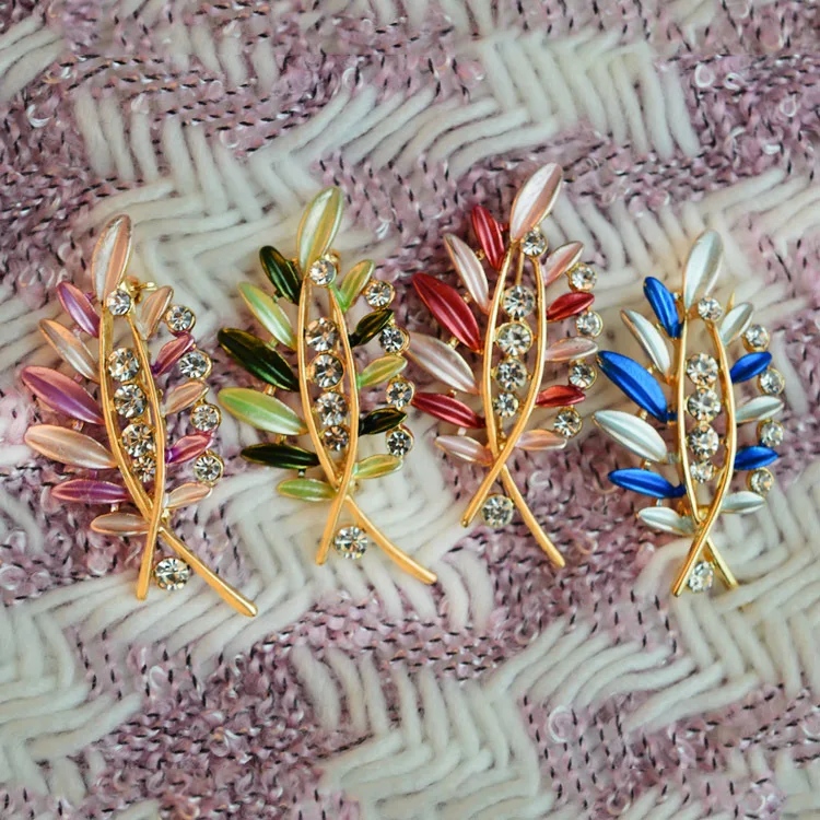 YUnnuopromi Broche pour Femme en Bambou avec Strass et /émail pour /écharpe ou Robe dor/ée