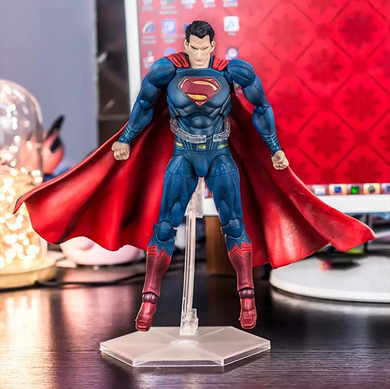 Anime Movie Superman Action Figure Playarts Kai figurine kids hot Toys Collection Model Play arts Kai Super man doll juguetes