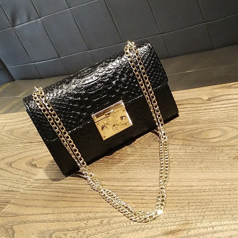

Fashion Ladies Crocodile Flap Bag Designer Handbags Women Bags 2019 Black White Small Day Clutch Gold Chain Girls Crossbody Bags