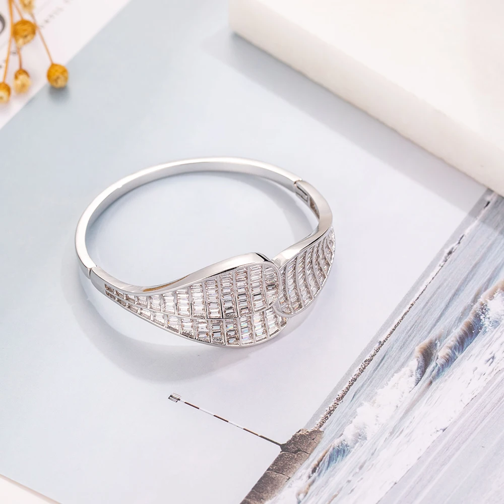 Big Leaf bracelet Jewelry Luxury pave T square Stone bangles for women wedding Simulated Diamond White Gold accessaries