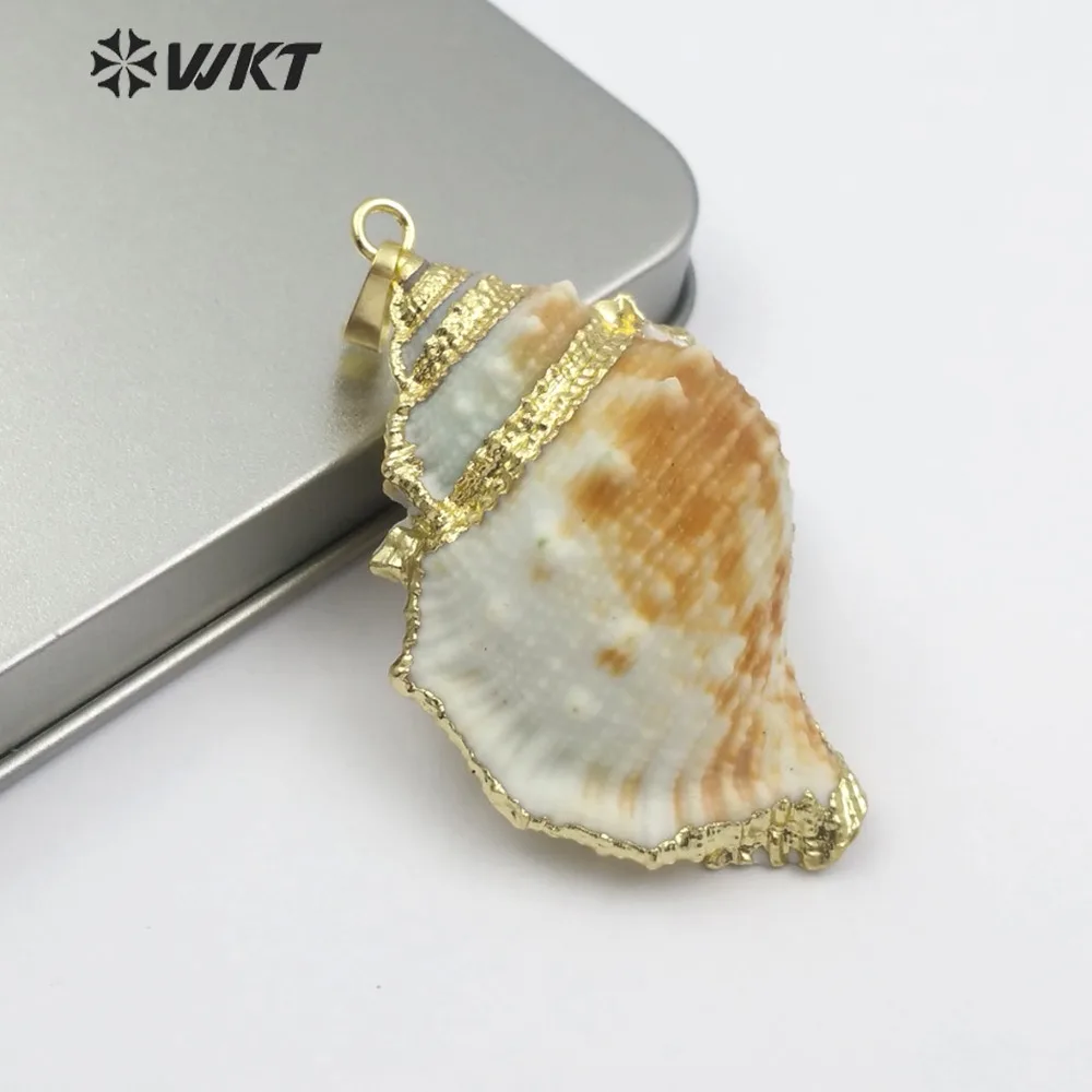 

WT-P324 Trumpet Shell Pendant Natutral Sea Shell Jewelry White Brown Color Lovely Conch Shell Pendant For Women Shell Necklace
