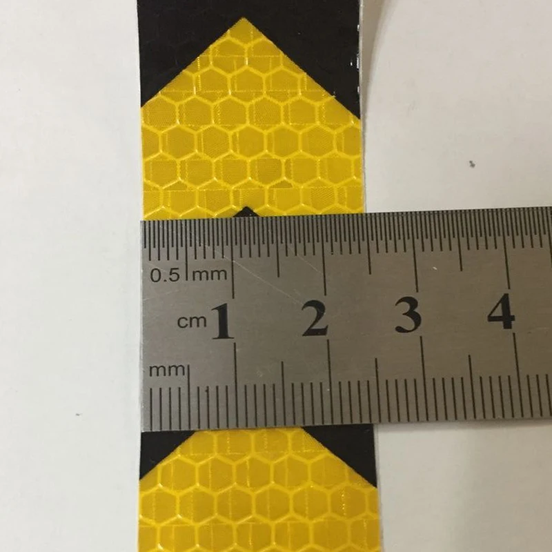 25mm x 25m reflective warning tape with arrow printing for car