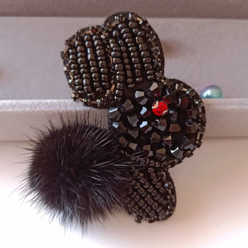 3D вышитый бисером блестки маленький кролик черный/белый Кот патч с булавкой аппликация для DIY шляпа пальто брюки сумка модная женская брошь - Цвет: Антикварная медь