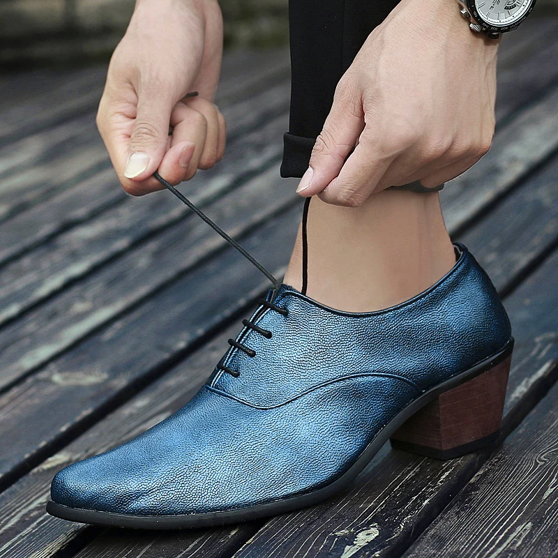 Мужские туфли из лакированной кожи разных цветов; цвет синий; итальянская обувь, визуально увеличивающая рост; Свадебные вечерние мужские туфли; уникальные Мужские модельные туфли-оксфорды