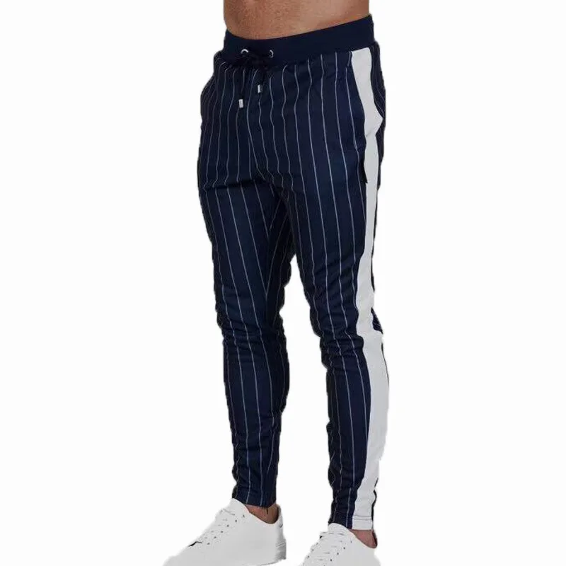 2019 New autumn, winter and spring men's running suit with light stripe coat and trousers fitness clothes selling like hot cakes 2019 New autumn, winter and spring men's running suit with light stripe coat and trousers fitness clothes selling like hot cakes