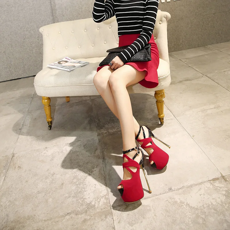 Г., летние пикантные женские босоножки на высоком каблуке в римском стиле босоножки из флока с открытым носком и пряжкой для стриптиза женская обувь для вечеринок черного и красного цвета