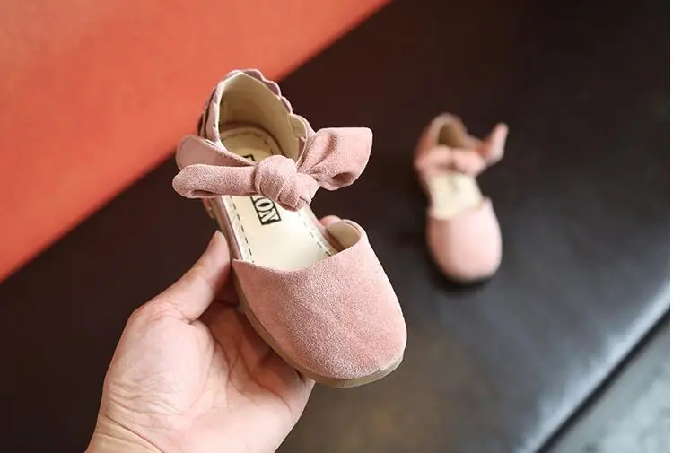 Тапочки для маленьких девочек принцесса тапочки детские сандалии Детская обувь детские сандалии для маленьких девочек первые ходьбы обувь 1