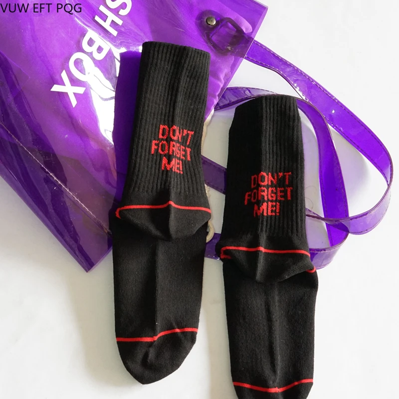 

Personality street letter socks original design cotton socks Fashion men and women socks