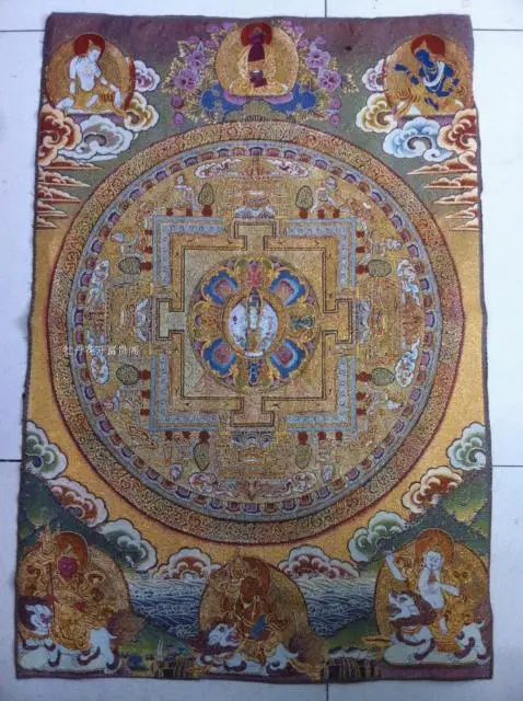 

Chinese Antique collection the Thangka embroidery buddha diagram /2