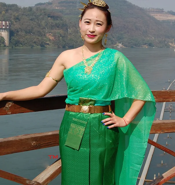Thailandia s \u0027stile tradizionale verde vestito Dai vestiti delle donne saluto spruzzi d\u0027acqua